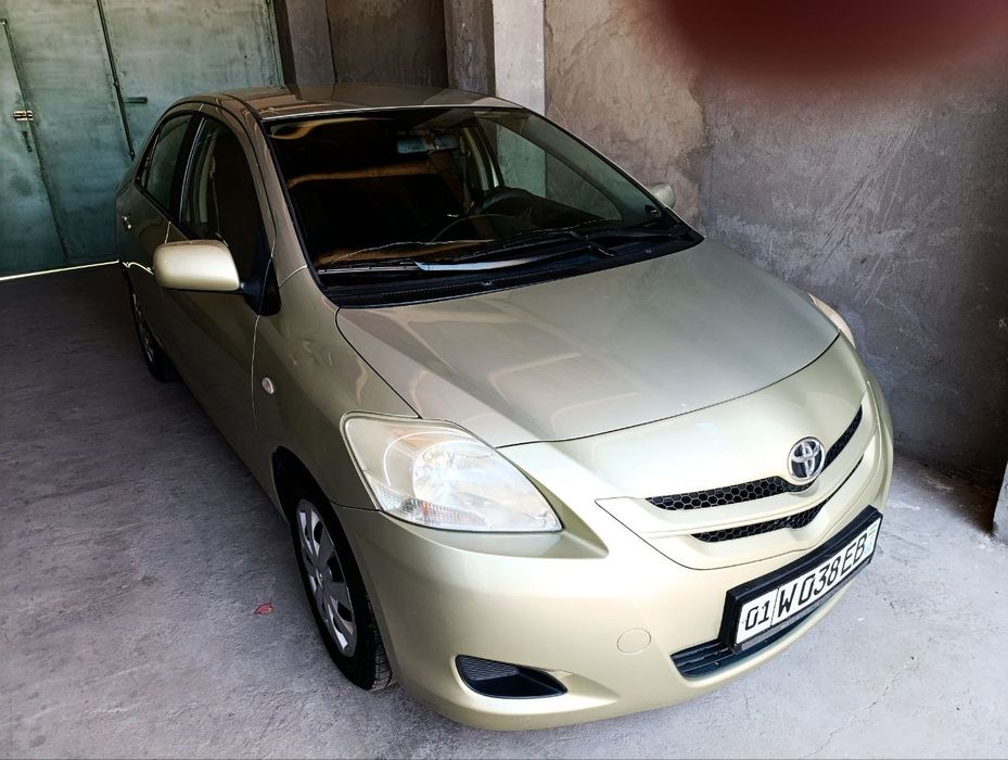 Срочно продаётся Свой Toyota Yaris