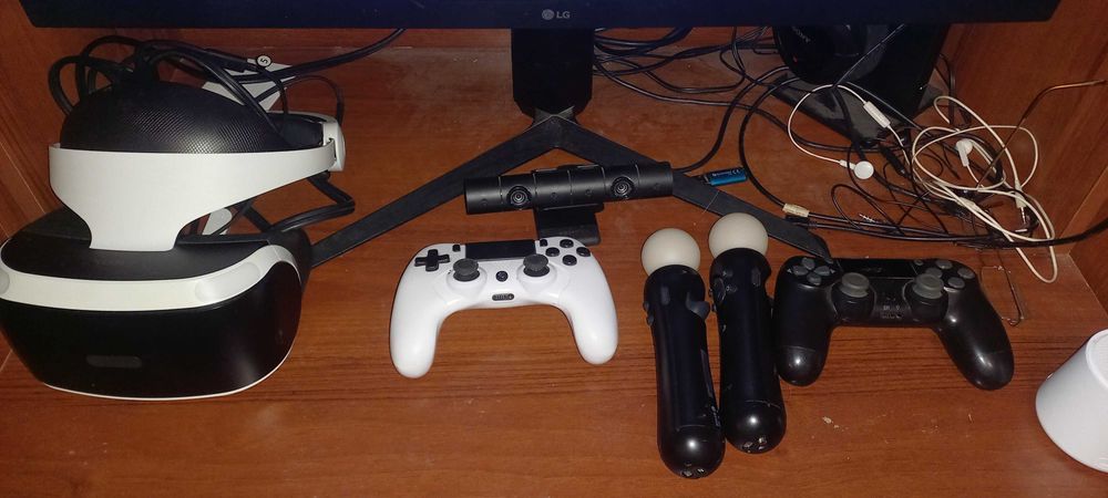 Ps4 modat cu peste 200 jocuri