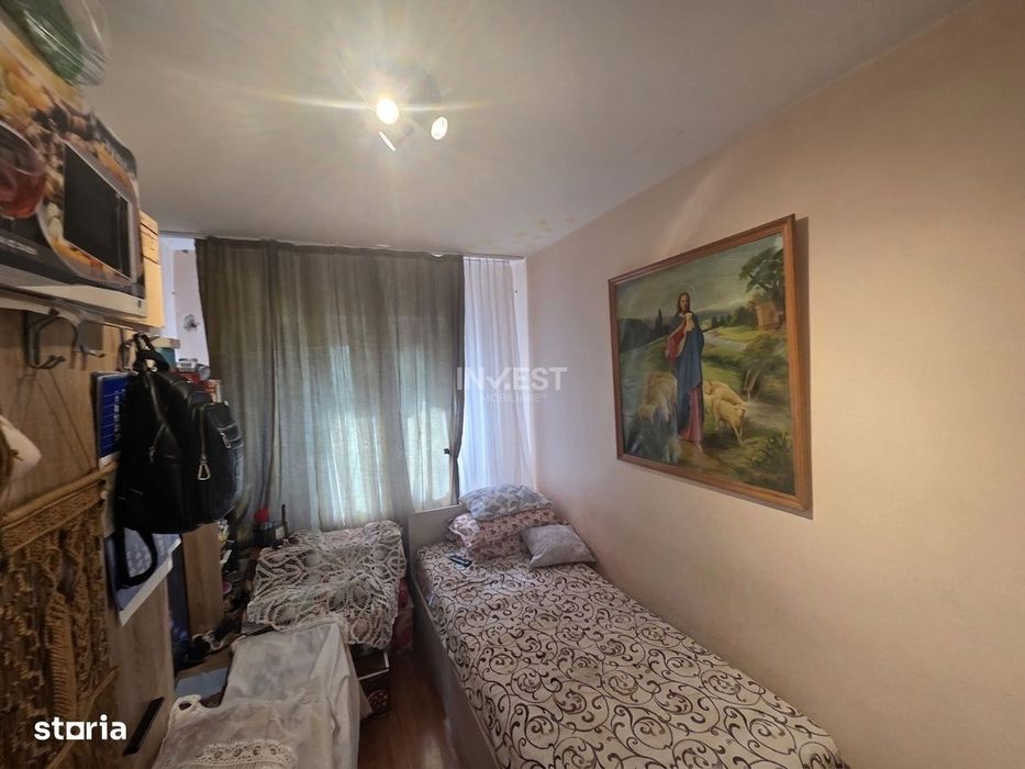 Apartament 3 camere, Decomandat, Piata Alexandru cel Bun