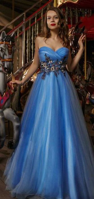 Рокля дълга бална