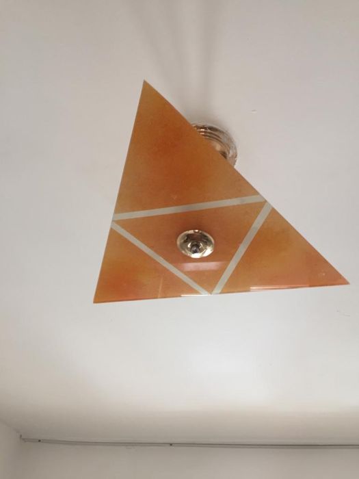 Люстра треугольная оранжевого цвета СРОЧНО