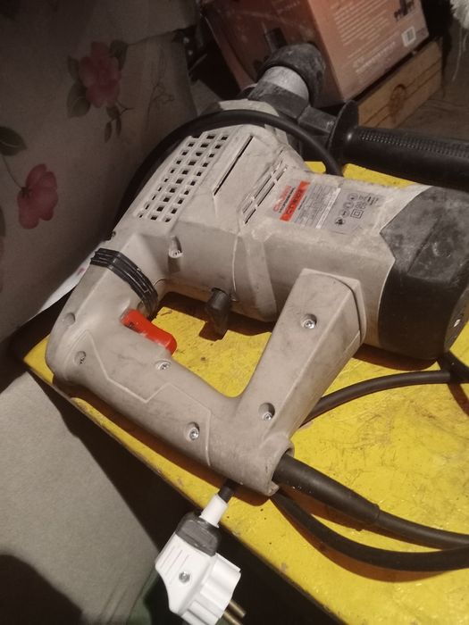 Перфоратор Кроун ,