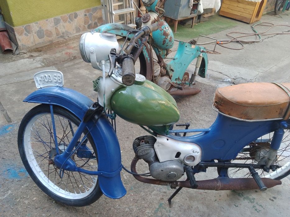 Vind motocicleta Carpați la  prețul de 1200 euro