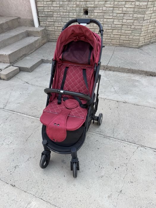 Детская удобная коляска