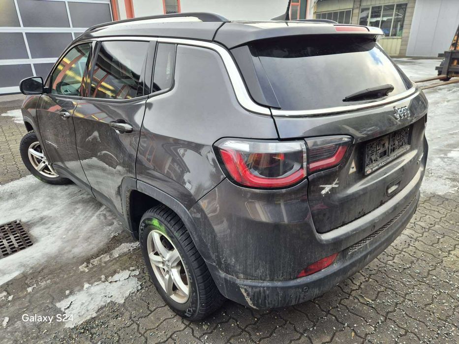 Jeep Compass 1.6D* LIMITED* EURO6D*