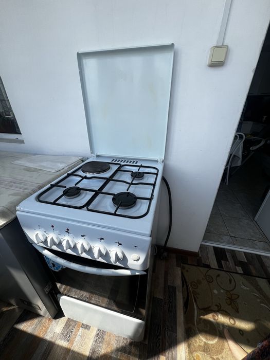 Продам Газ плиту
