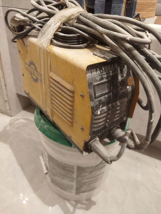 Сварочный аппарат