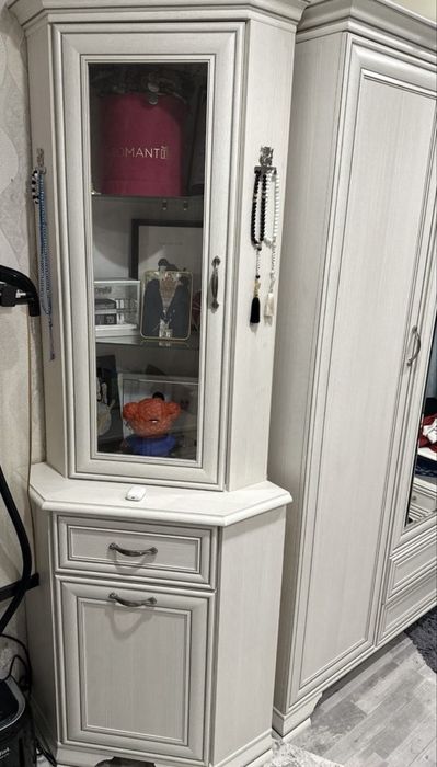 Тумба угловая, шкаф с витриной угловой