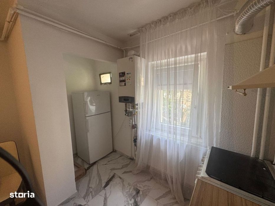 Apartament 2 camere semi-decomandat, 53 mp, etaj 1, zona Brazda lui No