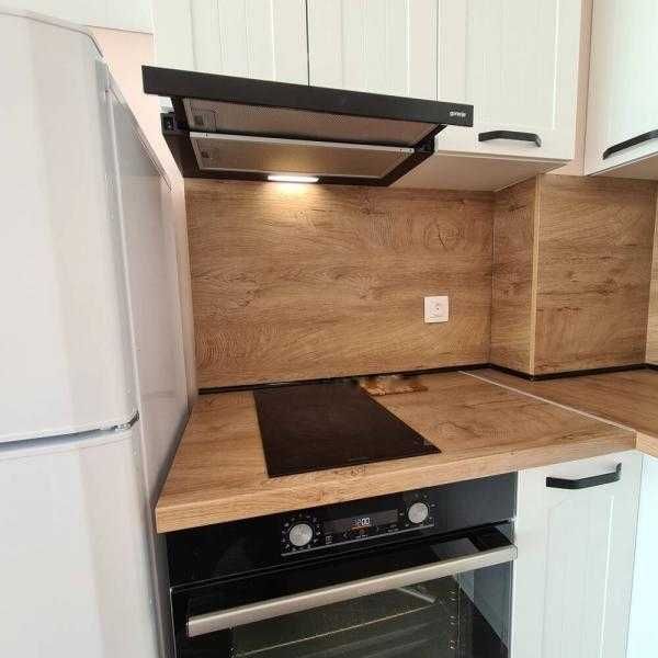 Дава се под наем Двустаен апартамент в Бургас, Зорница - 55 кв.м за 561 € - Снимка #3