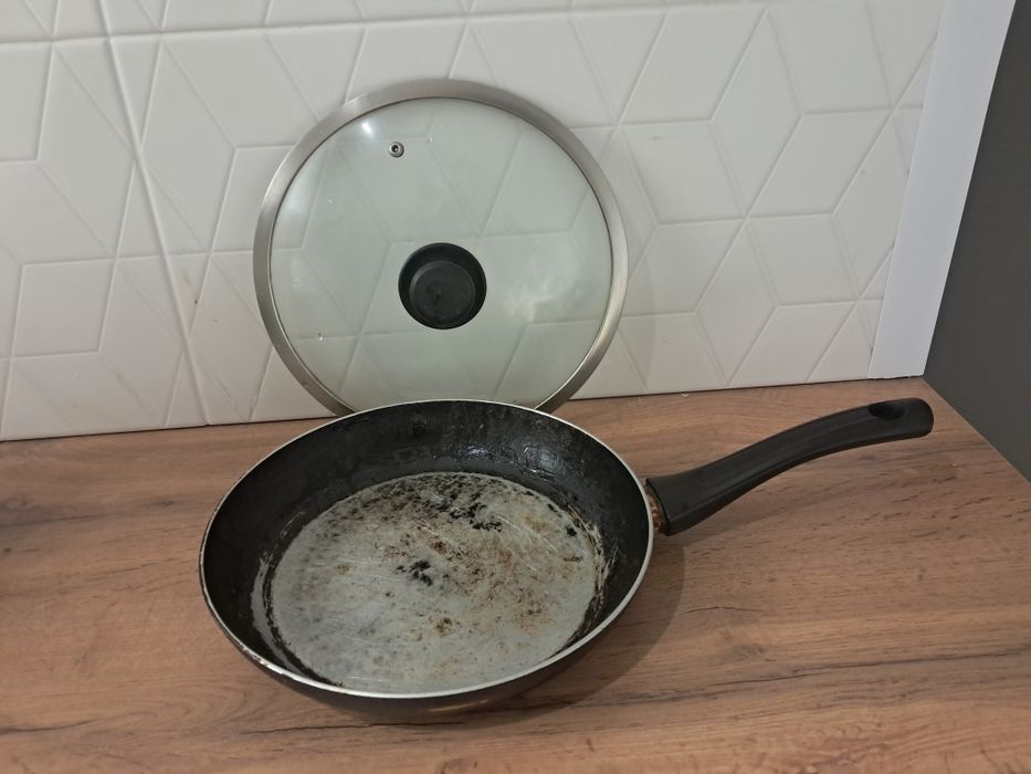 Продам казан, сковородку  б/у