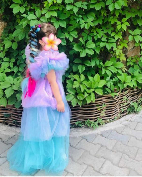 Нарядное пышное платье