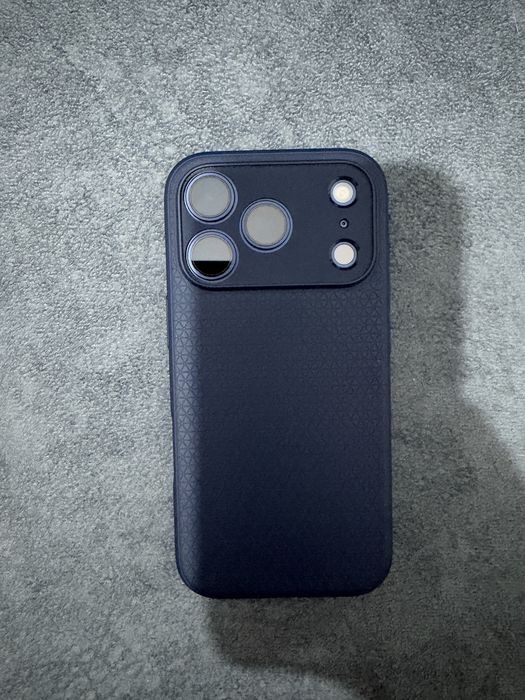 Продам iPhone 17 pro 256 GB синий. Новый!