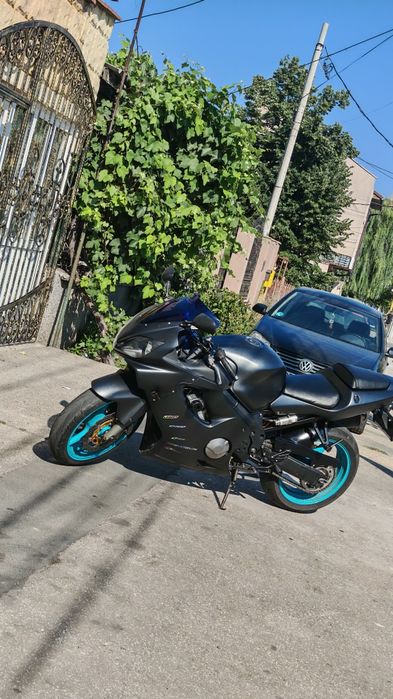 Honda cbr 600 f4i