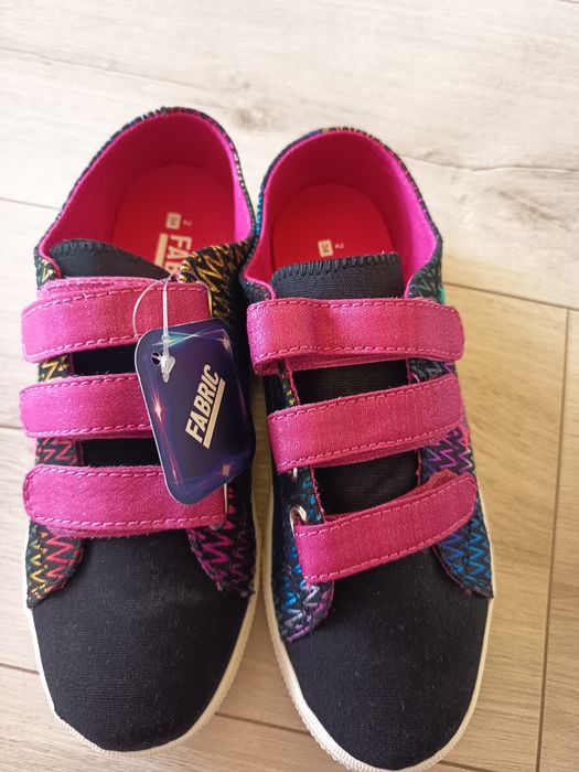 Нови детски маратонки Fabric /Светещи