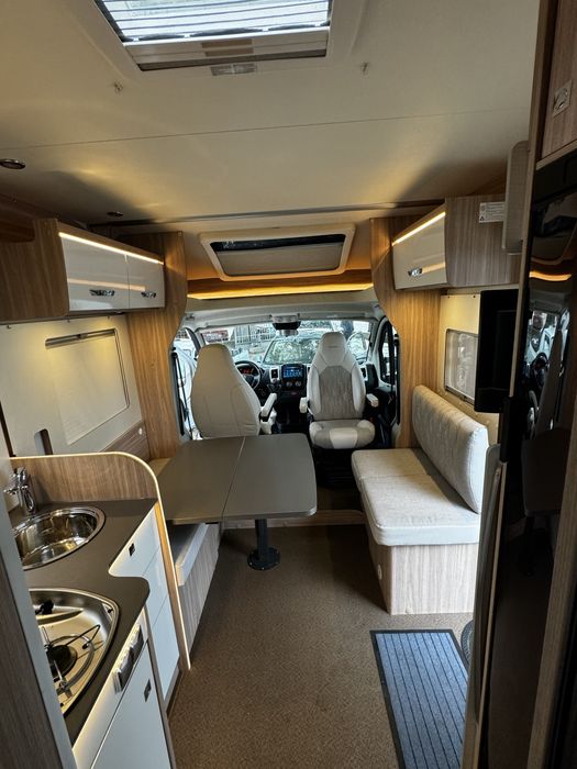 Кемпер Burstner fiat-iveco