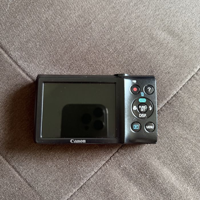 Canon - A2400 IS