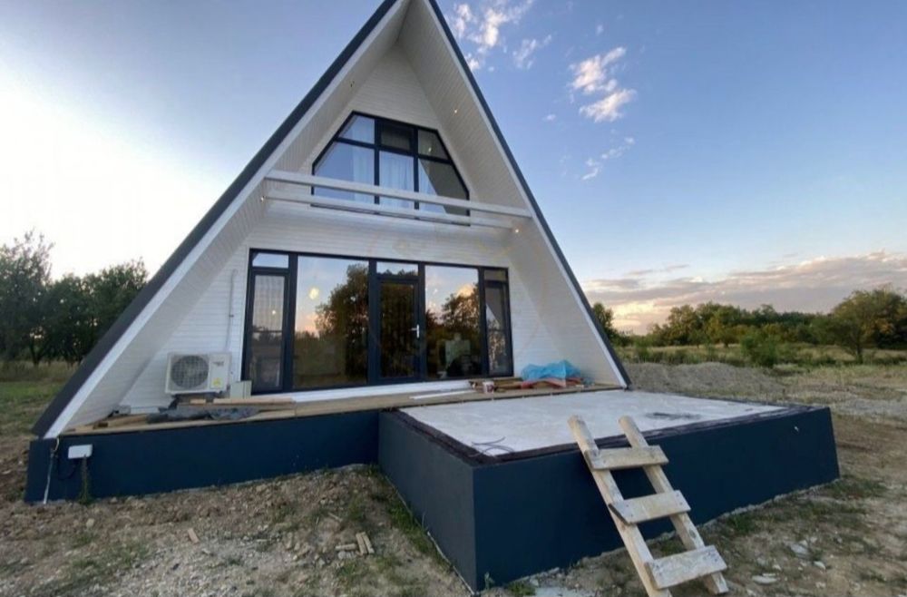 Cabane tip A frame la gata