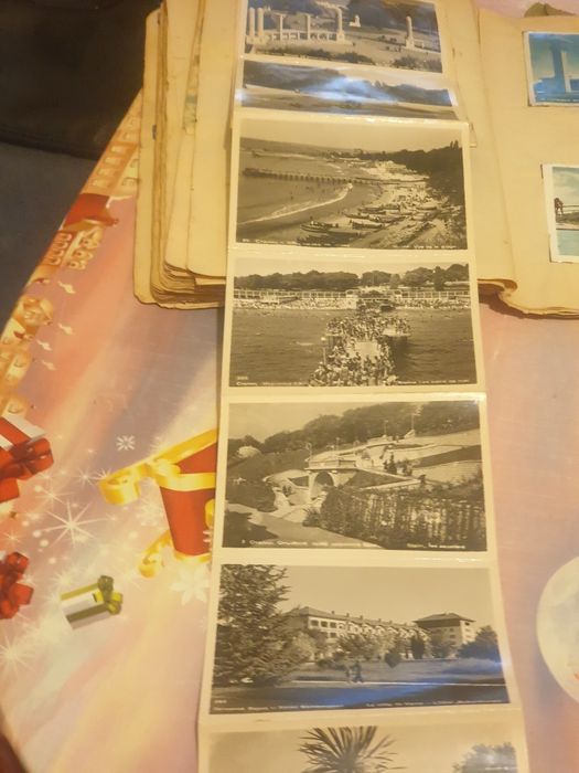 Албум Георги Димитров  и картички Изгледи от Сталин/Варна/