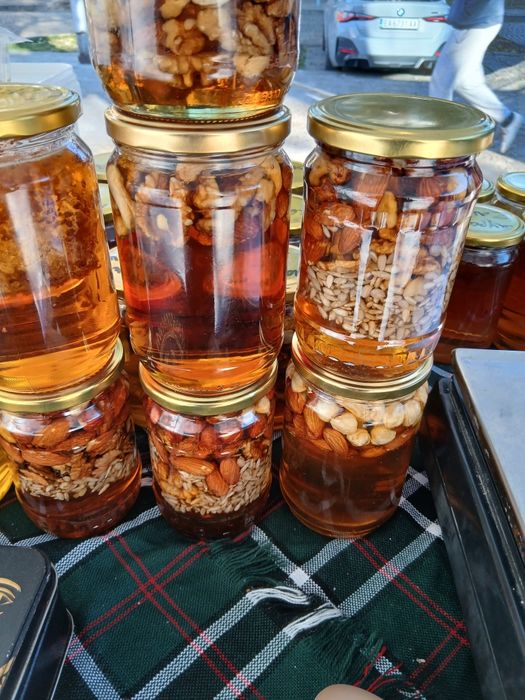 Пчелен мед  от родопите