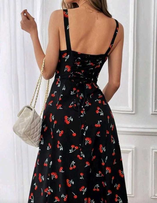 Нова рокля с черешки