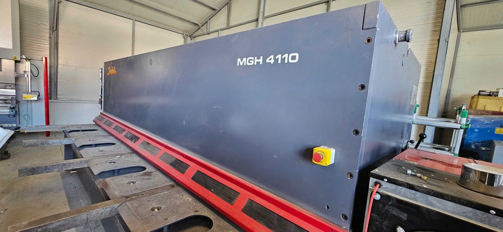 GHILOTINĂ HIDRAULICĂ BAYKAL MGH 4110 – 4100 x 10 mm - ca NOU