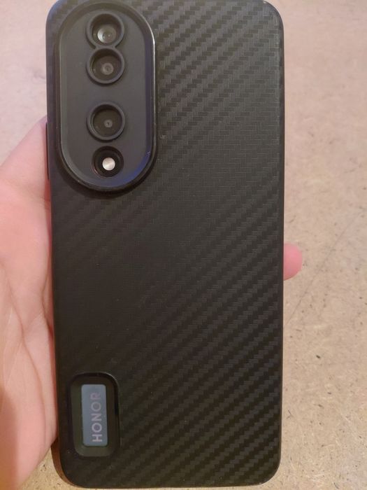 Продам телефон Honor X7B