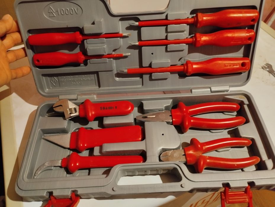 Инструменты электрика