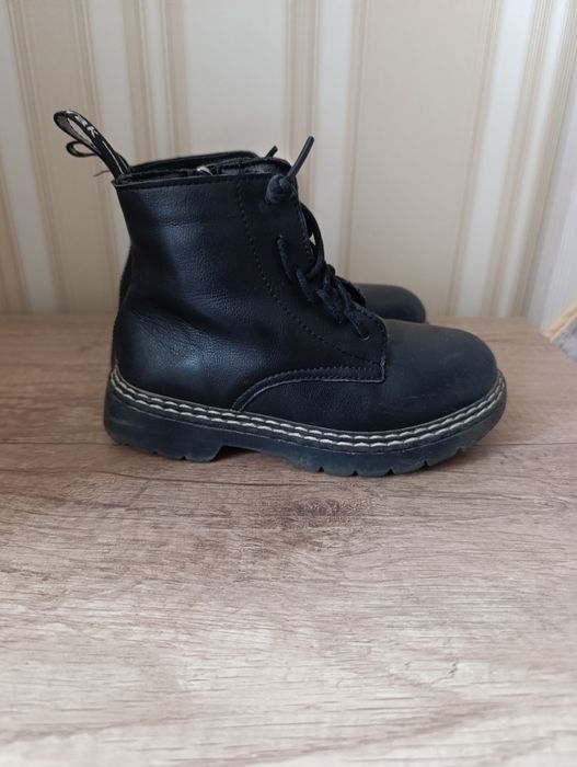 Продам ботинки на девочку