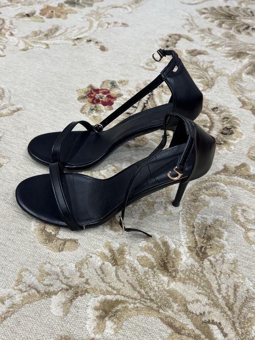 продам туфли новые