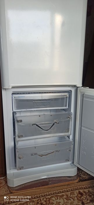 Холодильник INDESIT