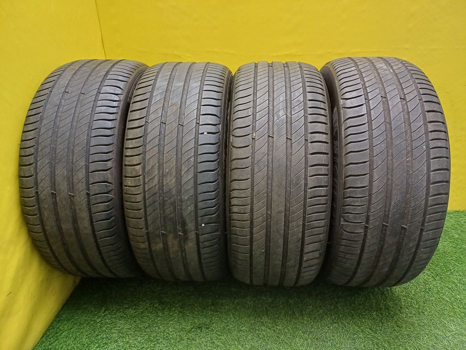 Шины 255/45 R18 Michelin комплект.