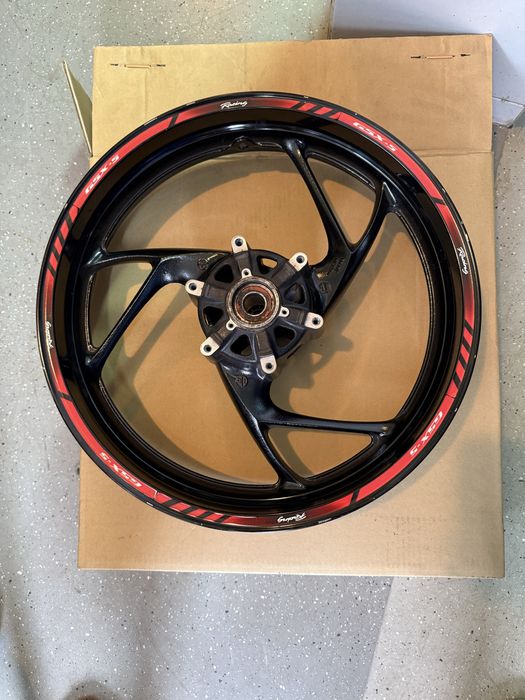 Предна джанта Suzuki GSX-S