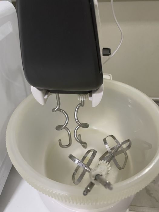 Миксер куханный  PHILIPS