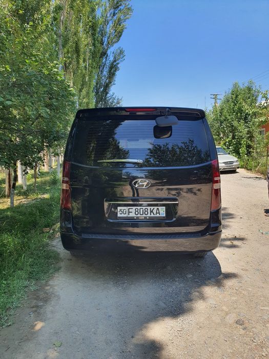 Hyundai Grand Starex