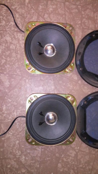 Vand doua difuzoare 4w,4 ohm