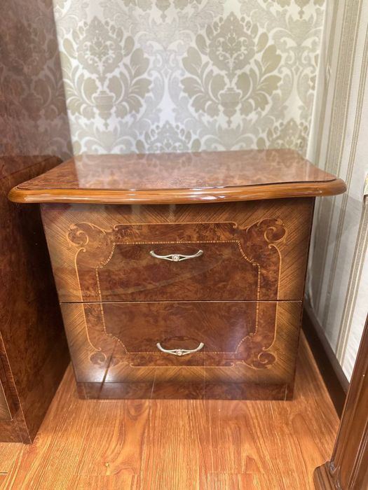 Спальный горнитур в комплекте Китай состояния отличный