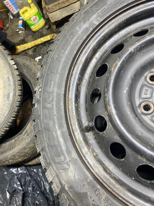 Диски с  шинами  Камри  р16