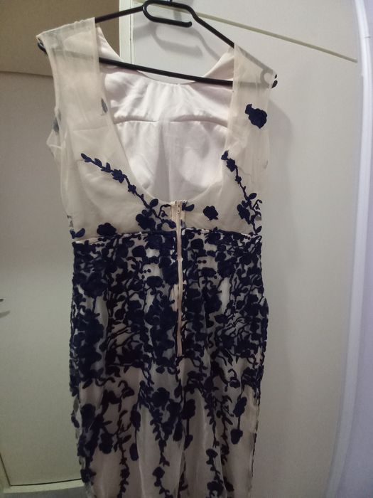 Дълга елегантна рокля