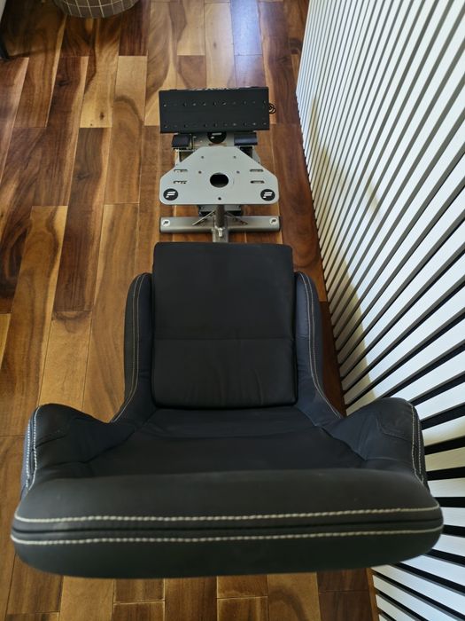 Scaun gaming  PLAYSEAT+pedale FANATEC  CSL
