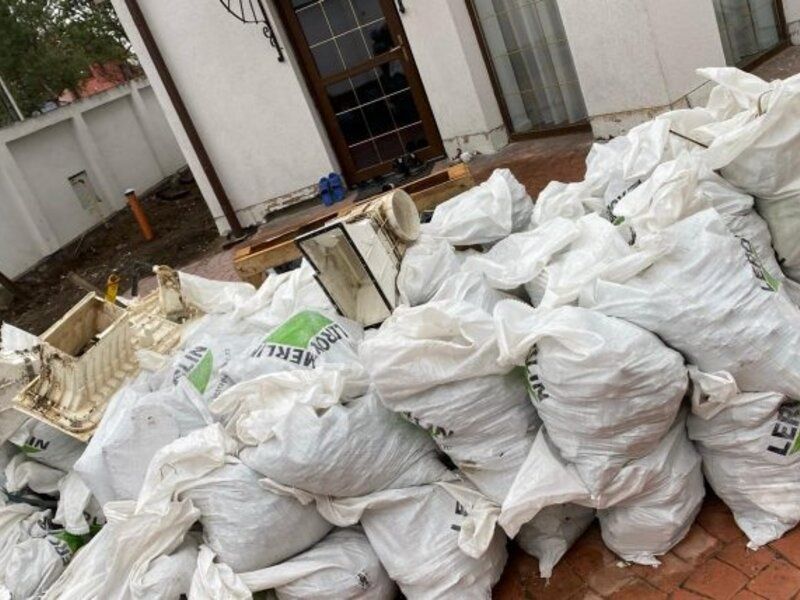 Debarasari apartamente brasov,debarasare mobila veche