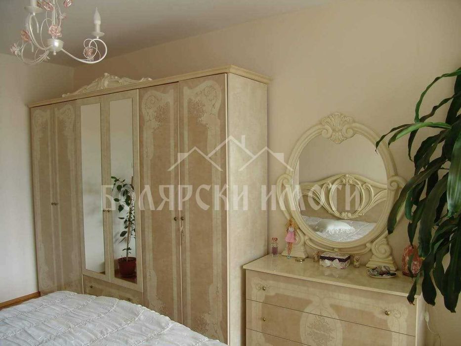 Дава се под наем Тристаен апартамент в Велико Търново, Колю Фичето - 75 кв.м за 448.8 € - Снимка #4