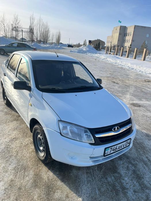 Автомобиль лада гранта. Ваз гранта.