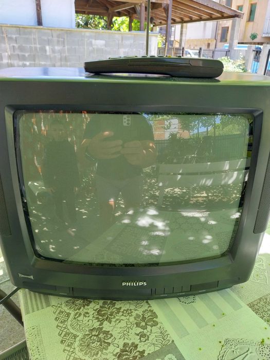 Телевизор елит14 инч.