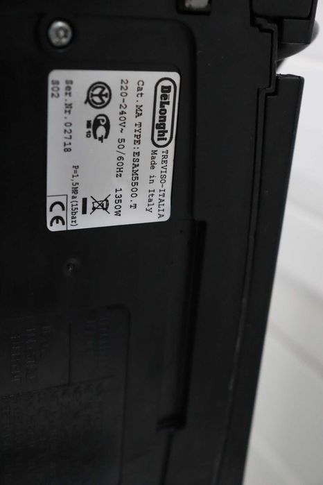 Delonghi ESAM5500B Perfecta Автоматична кафемашина За Еспресо С Функция За Капучино