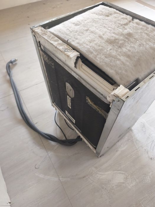 Продаётся Посудомойка Ariston