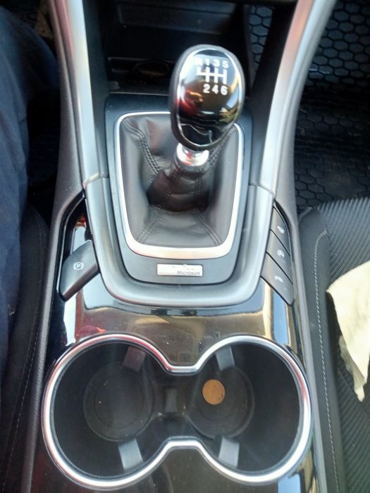 FORD Mondeo 2015 — imagine 2