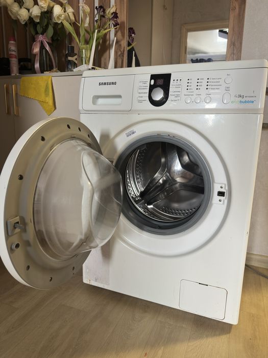 Продается стиральная машина