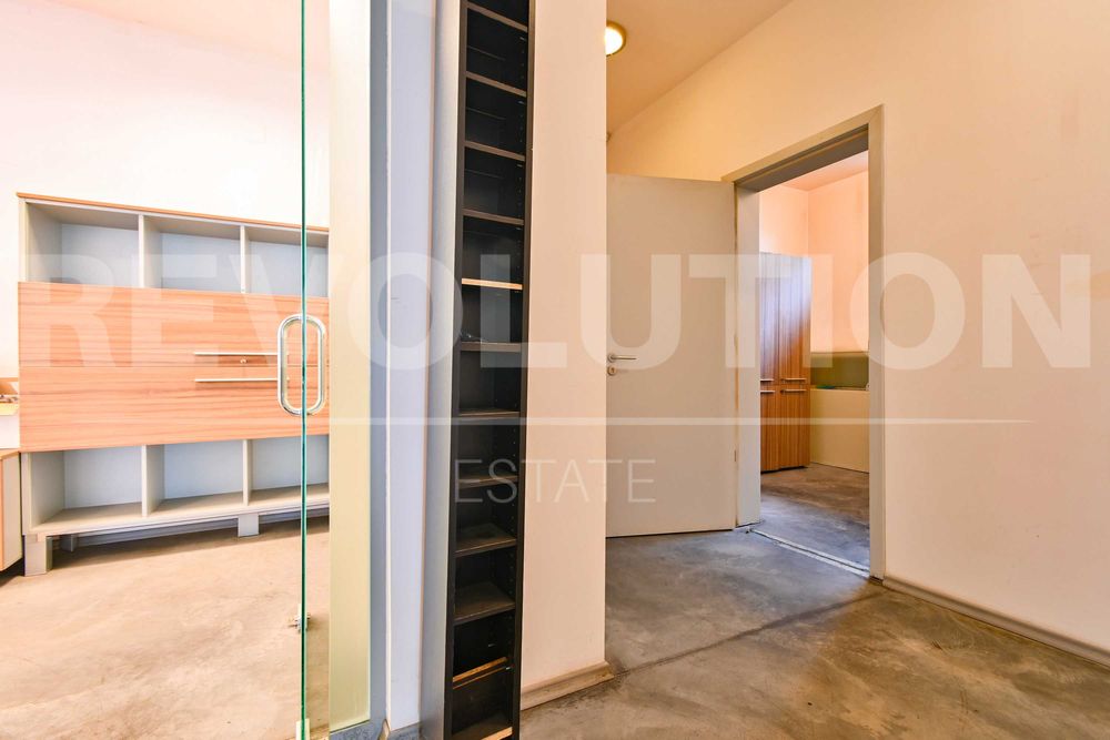 Продава се Магазин в София, Витоша - 170 кв.м за 2206 €/кв.м - Снимка #5