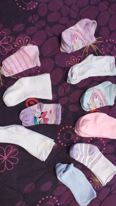 Детски чорапки за 1-2-3г., лигавници, шапки-10 лв. За 10 бр.